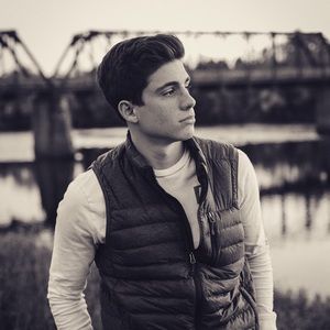 Meet your Posher, Seth